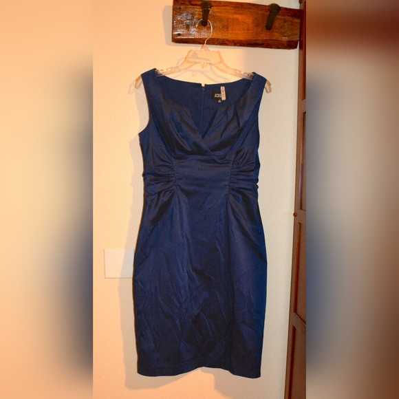 Adrianna Papell, deep blue, size 10, formal dress - Picture 3 of 3